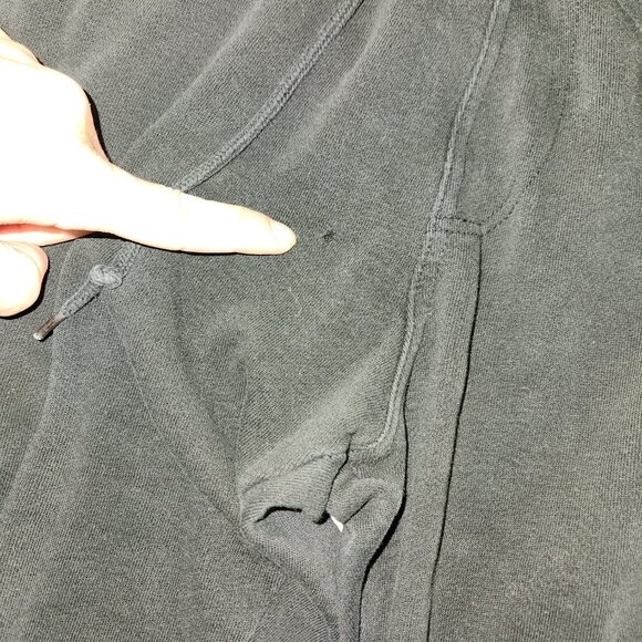 Official RWBY Beacon Unisex black sweatpants - Picture 4 of 5